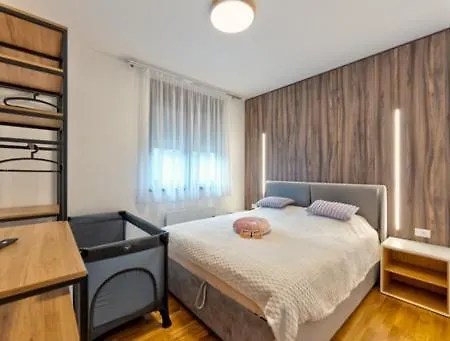 Lukic Luxury&spa アパート ズラティボール